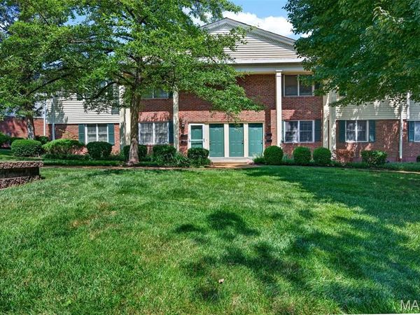 1767 High School Drive, Brentwood, MO 63144