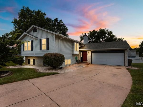 536 Hera Court, St Peters, MO 63376