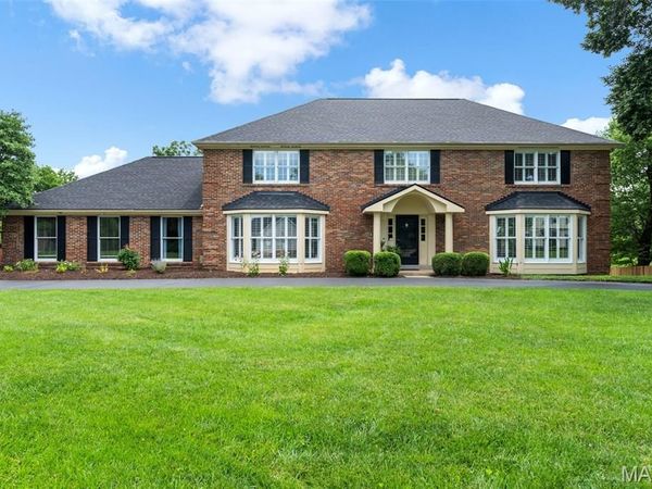 1868 Stenton Path, Chesterfield, MO 63005