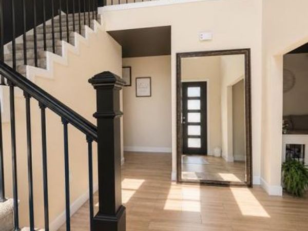 2402 Hunter Hill, Arlington, TX 76012