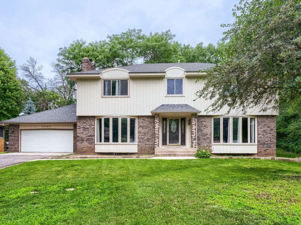 3005 Carlsbad Court, Burnsville, MN 55337