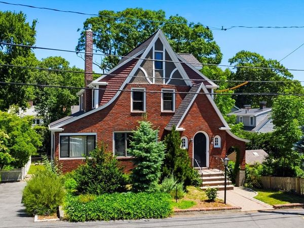 26 Perkins Street, Arlington, MA 02476