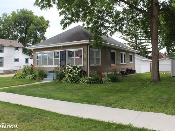 1013 Main Avenue, Clear Lake, IA 50428
