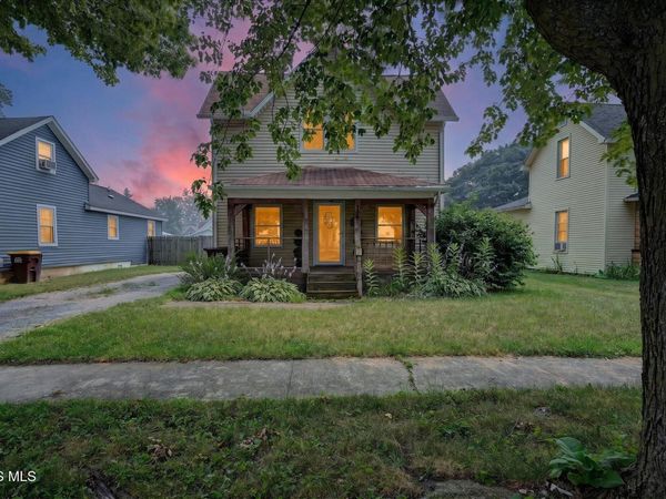 704 Maplewood Street, Delta, OH 43515