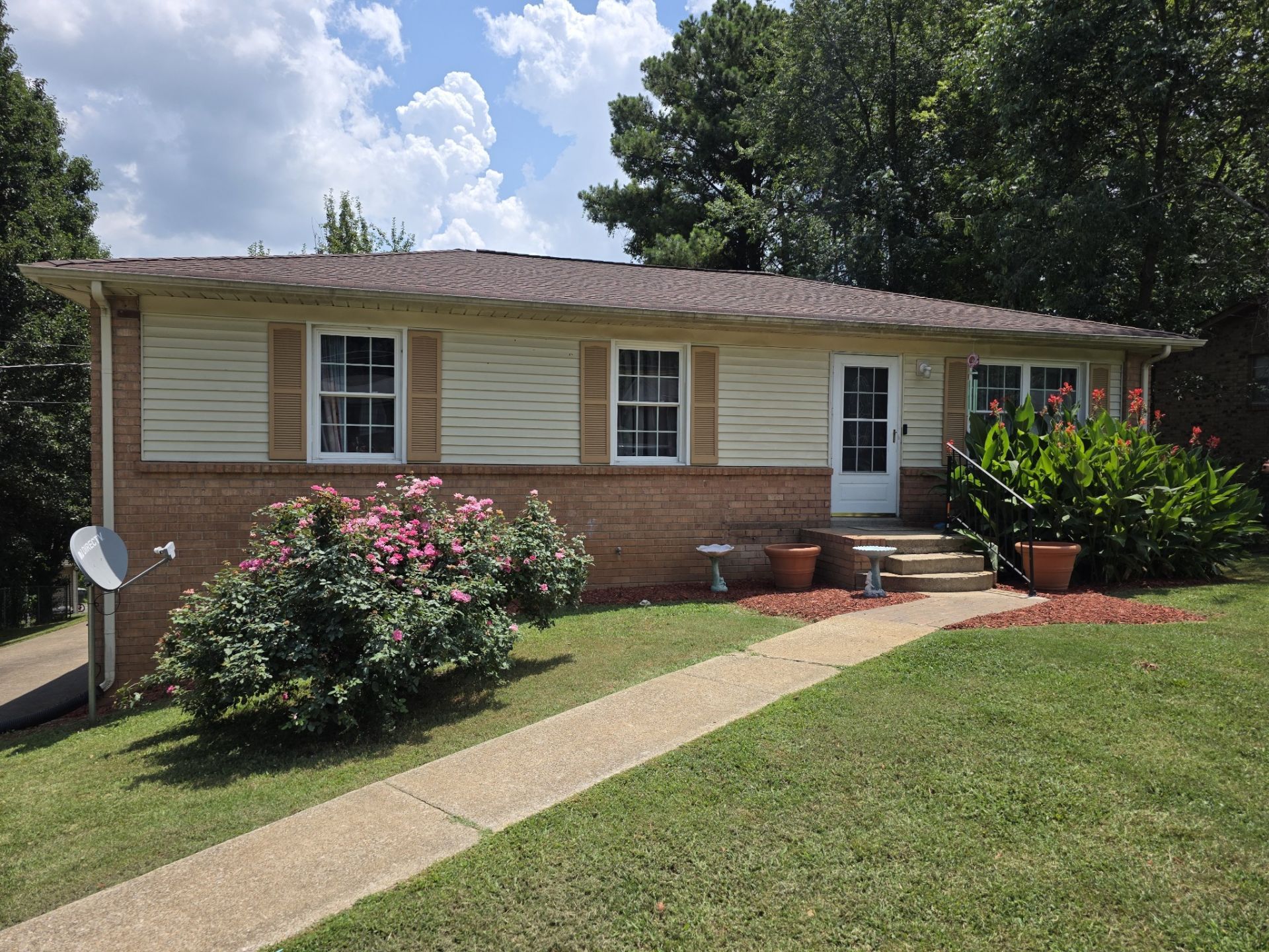 117 Mimosa Dr , Springfield, TN 37172 Main Photo