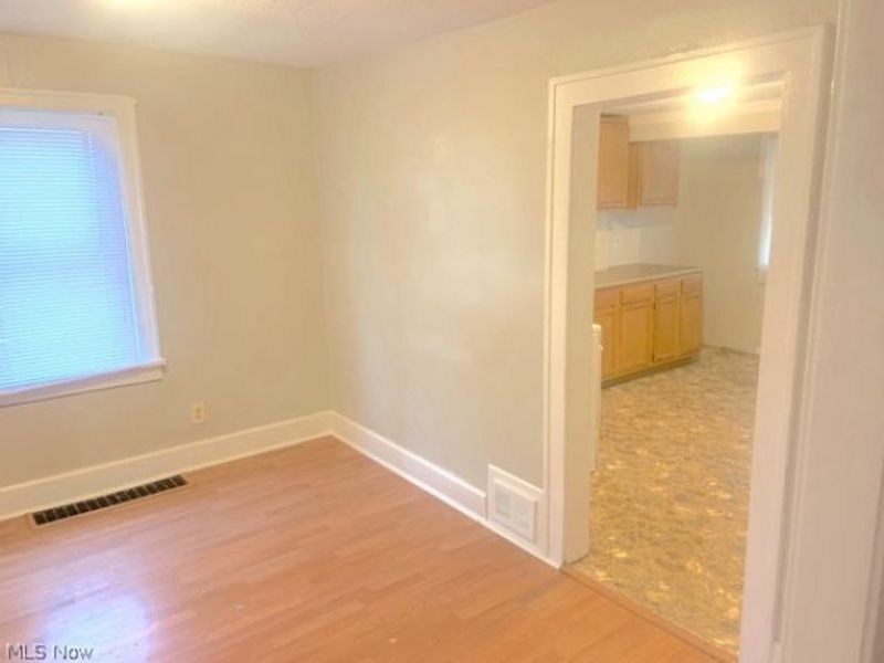 627 Roscoe Avenue, Akron, OH 44306 Photo 13