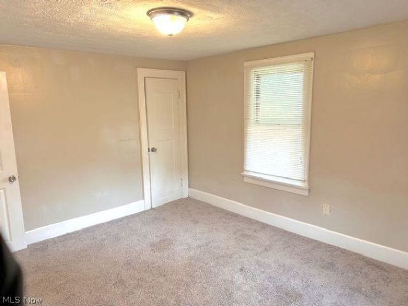 627 Roscoe Avenue, Akron, OH 44306 Photo 16