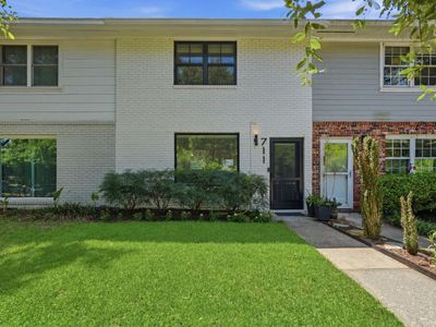 711 Center Street, Mount Pleasant, SC 29464