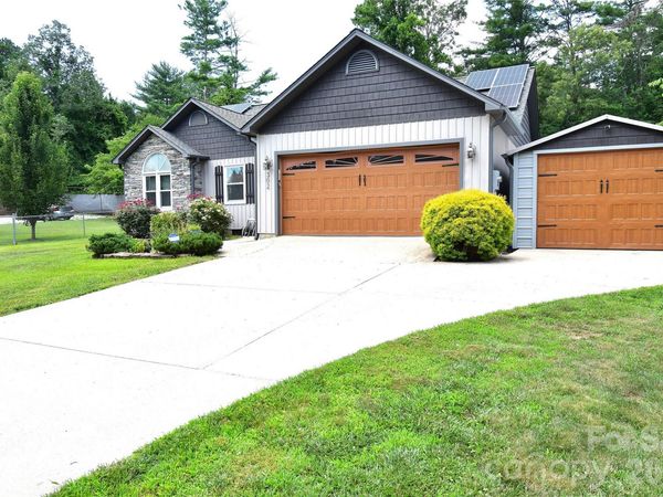 302 Watson Road, Arden, NC 28704