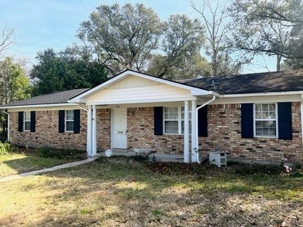 306 Jackson Street , Chickasaw, AL 36611