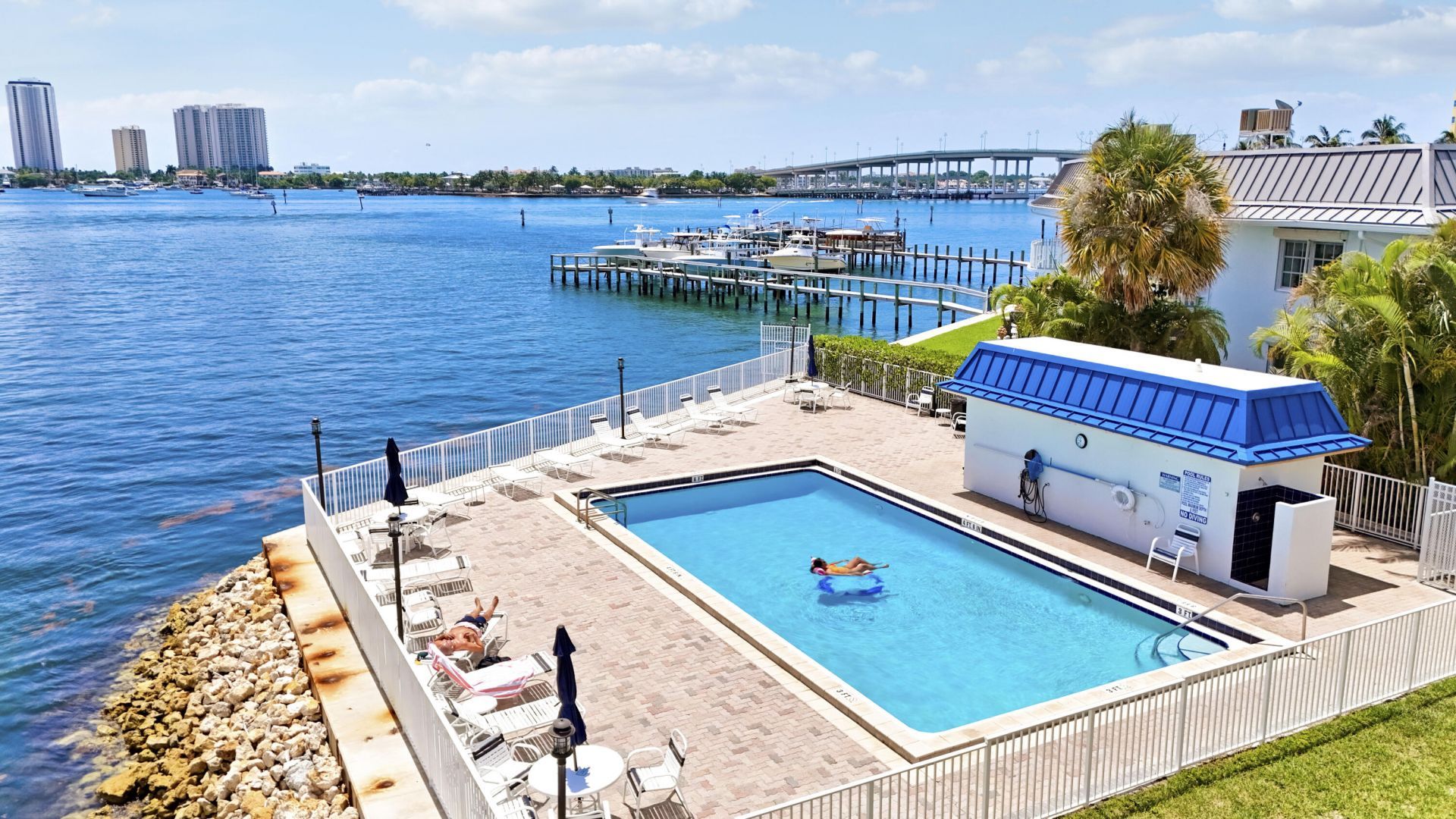 410 Wilma Circle, Unit 308, Riviera Beach, FL 33404 Photo