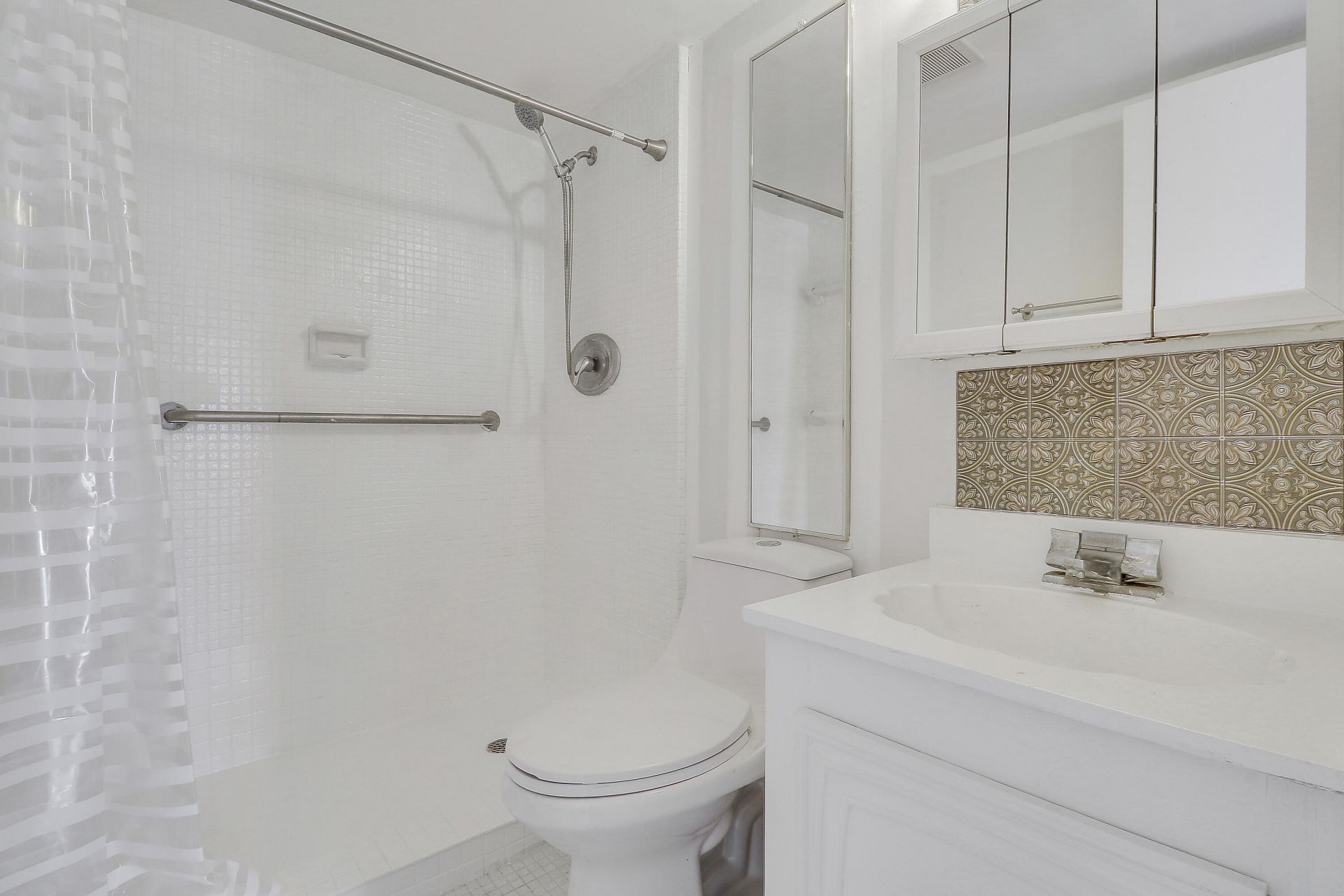 410 Wilma Circle, Unit 308, Riviera Beach, FL 33404 Photo