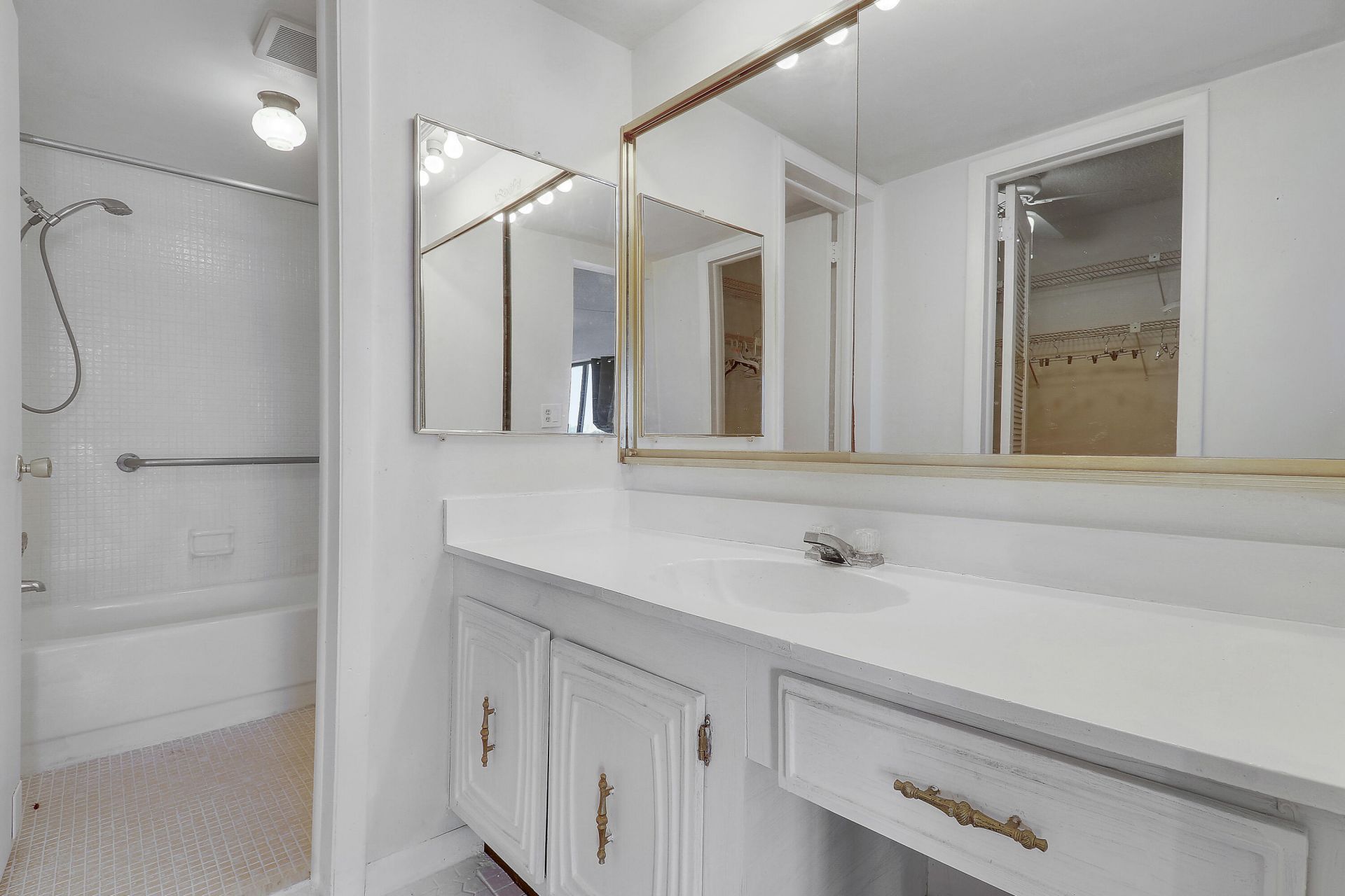 410 Wilma Circle, Unit 308, Riviera Beach, FL 33404 Photo