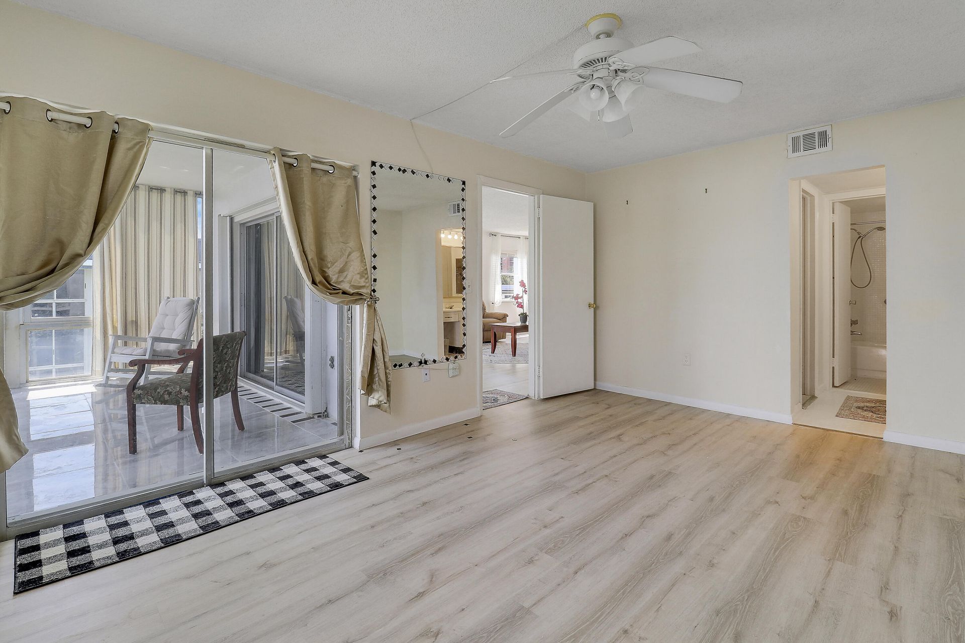 410 Wilma Circle, Unit 308, Riviera Beach, FL 33404 Photo