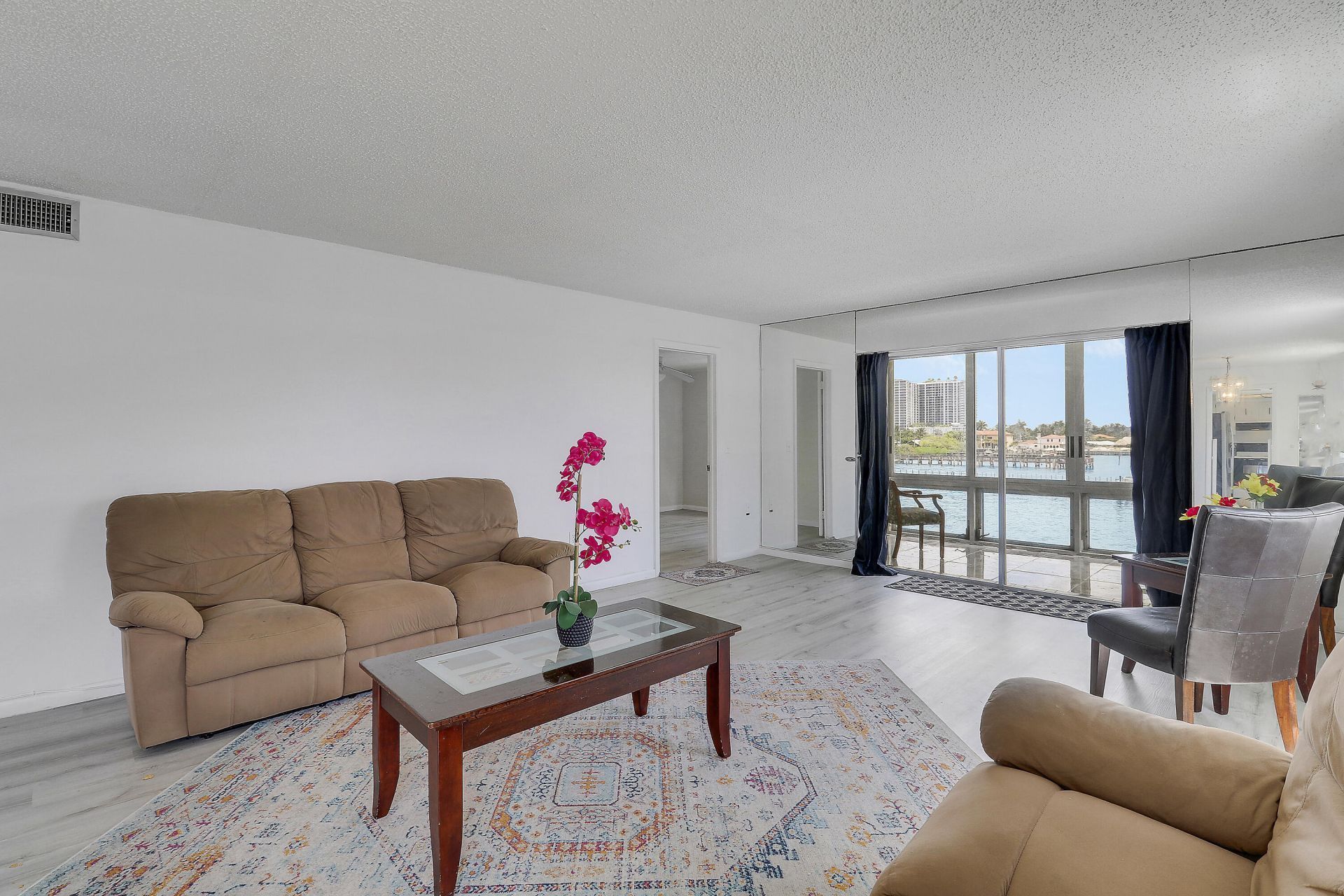 410 Wilma Circle, Unit 308, Riviera Beach, FL 33404 Photo