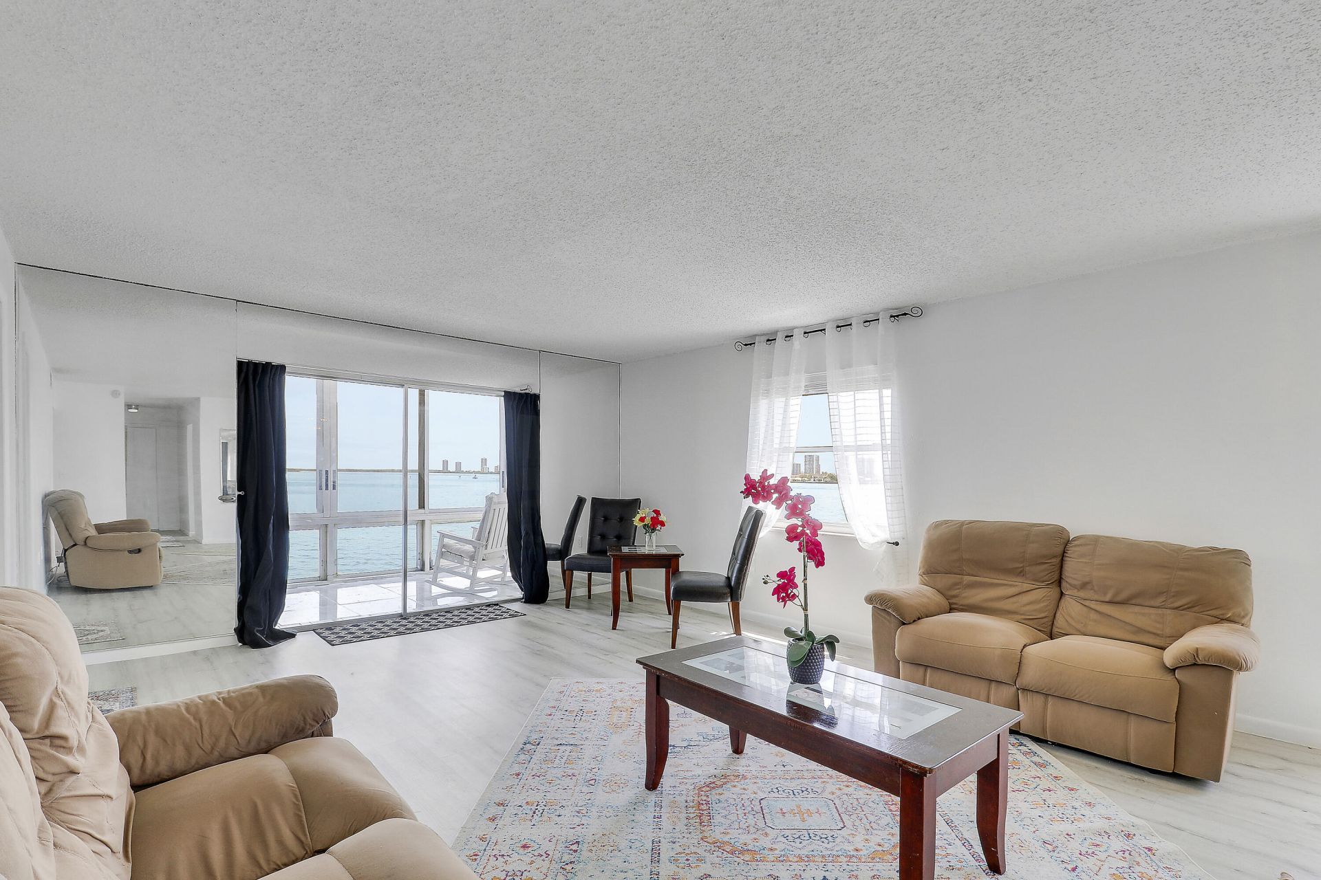 410 Wilma Circle, Unit 308, Riviera Beach, FL 33404 Photo