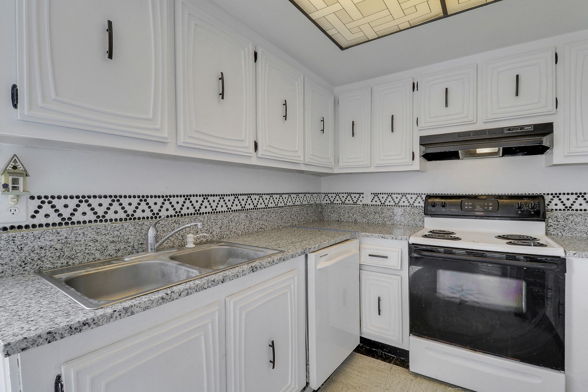 410 Wilma Circle, Unit 308, Riviera Beach, FL 33404 Photo