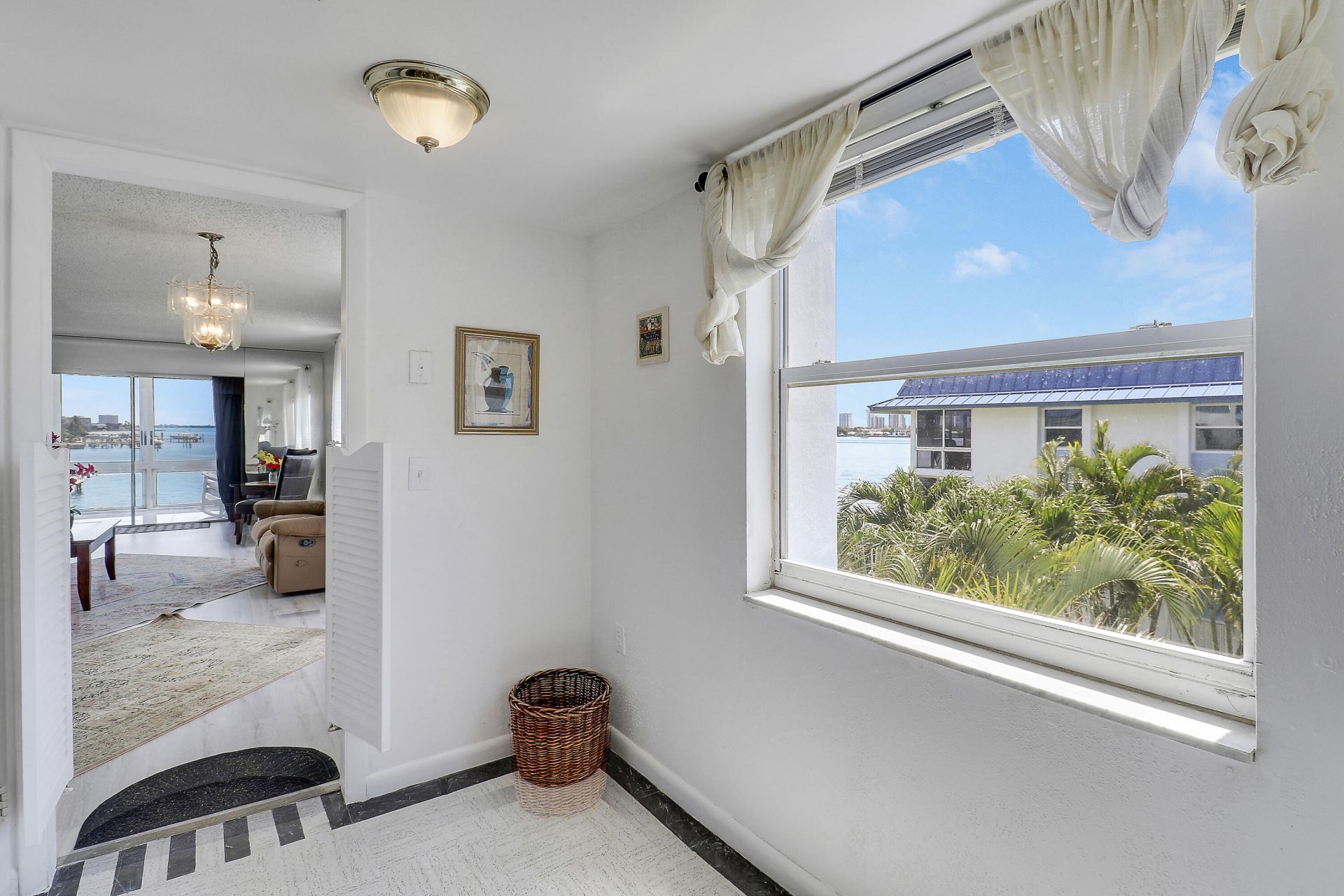 410 Wilma Circle, Unit 308, Riviera Beach, FL 33404 Photo