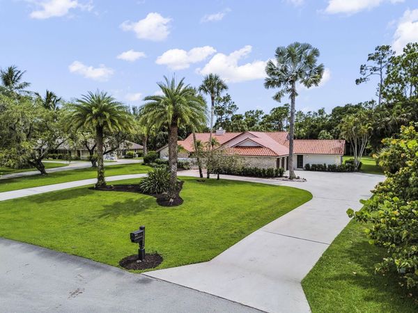 13067 Doubletree Circle, Wellington, FL 33414