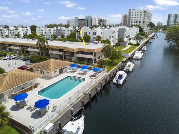 1340 NE 28th Avenue, Unit 228, Pompano Beach, FL 33062