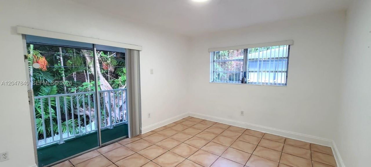 7851 Dunham Blvd , Unit 12, Miami, FL 33138 Photo