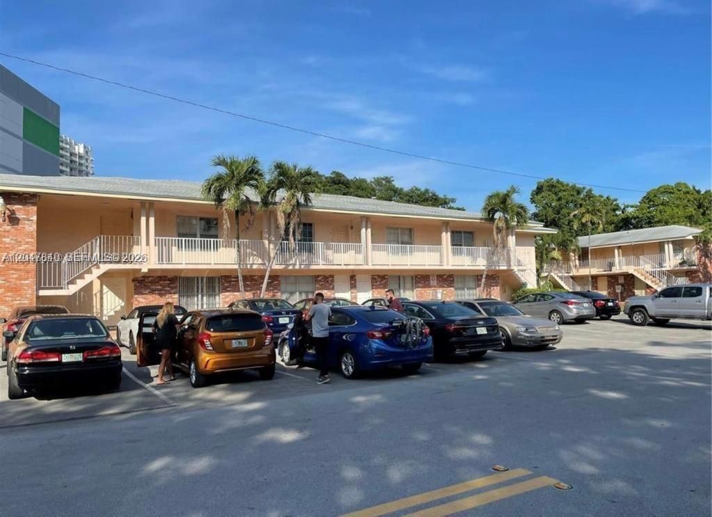 7851 Dunham Blvd , Unit 12, Miami, FL 33138 Photo