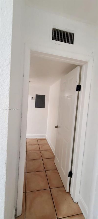 7851 Dunham Blvd , Unit 12, Miami, FL 33138 Photo