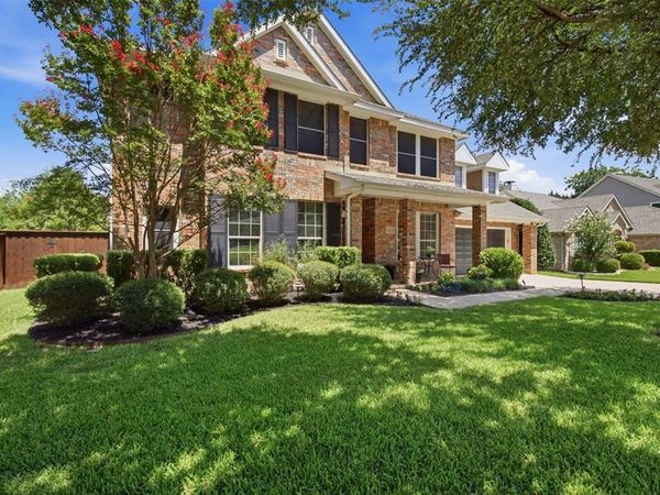 952 Water Oak Drive, Grapevine, TX 76051