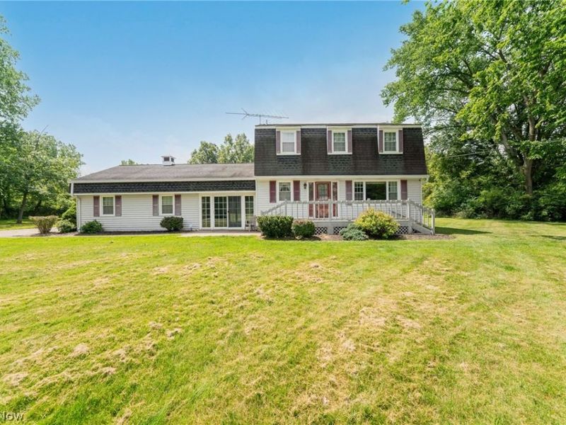 4760 Oster Road, Sheffield Village, OH 44054 Photo 3
