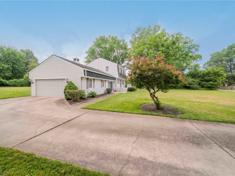 4760 Oster Road, Sheffield Village, OH 44054 Photo 6