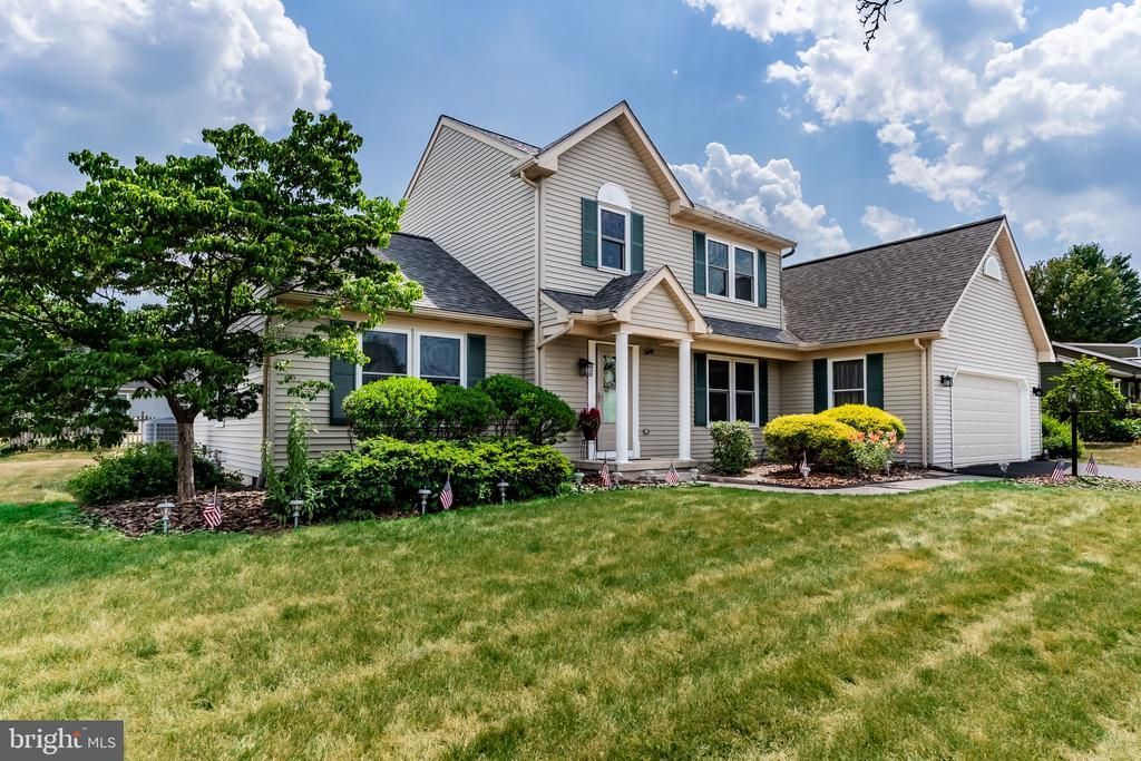 140 N THISTLEDOWN DRIVE , PALMYRA, PA 17078