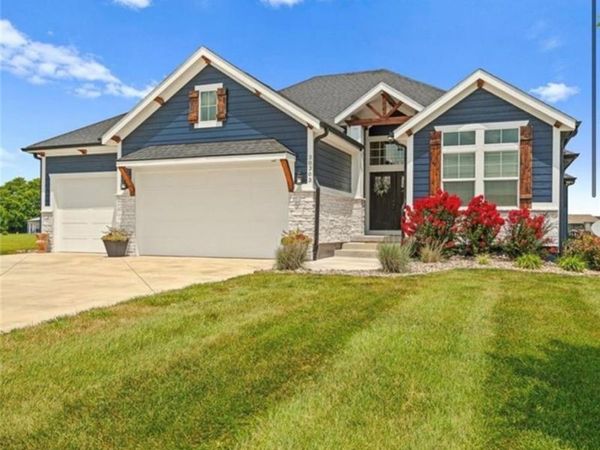 30303 Woodland Drive, Pleasant Hill, MO 64080