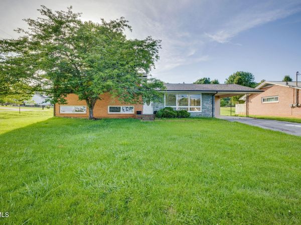412 Colonial Heights Road, Kingsport, TN 37663