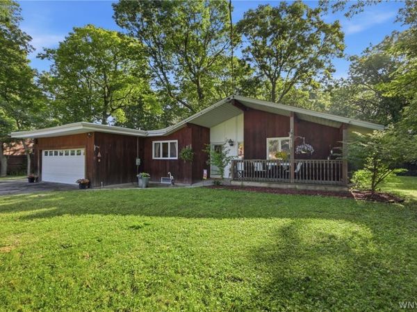 5039 Bronson Drive, Lewiston, NY 14092