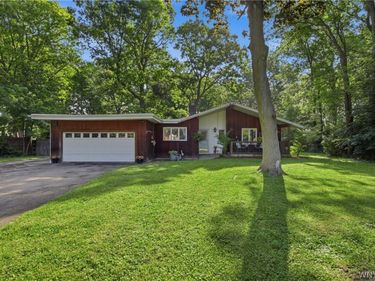 5039 Bronson Drive, Lewiston, NY 14092