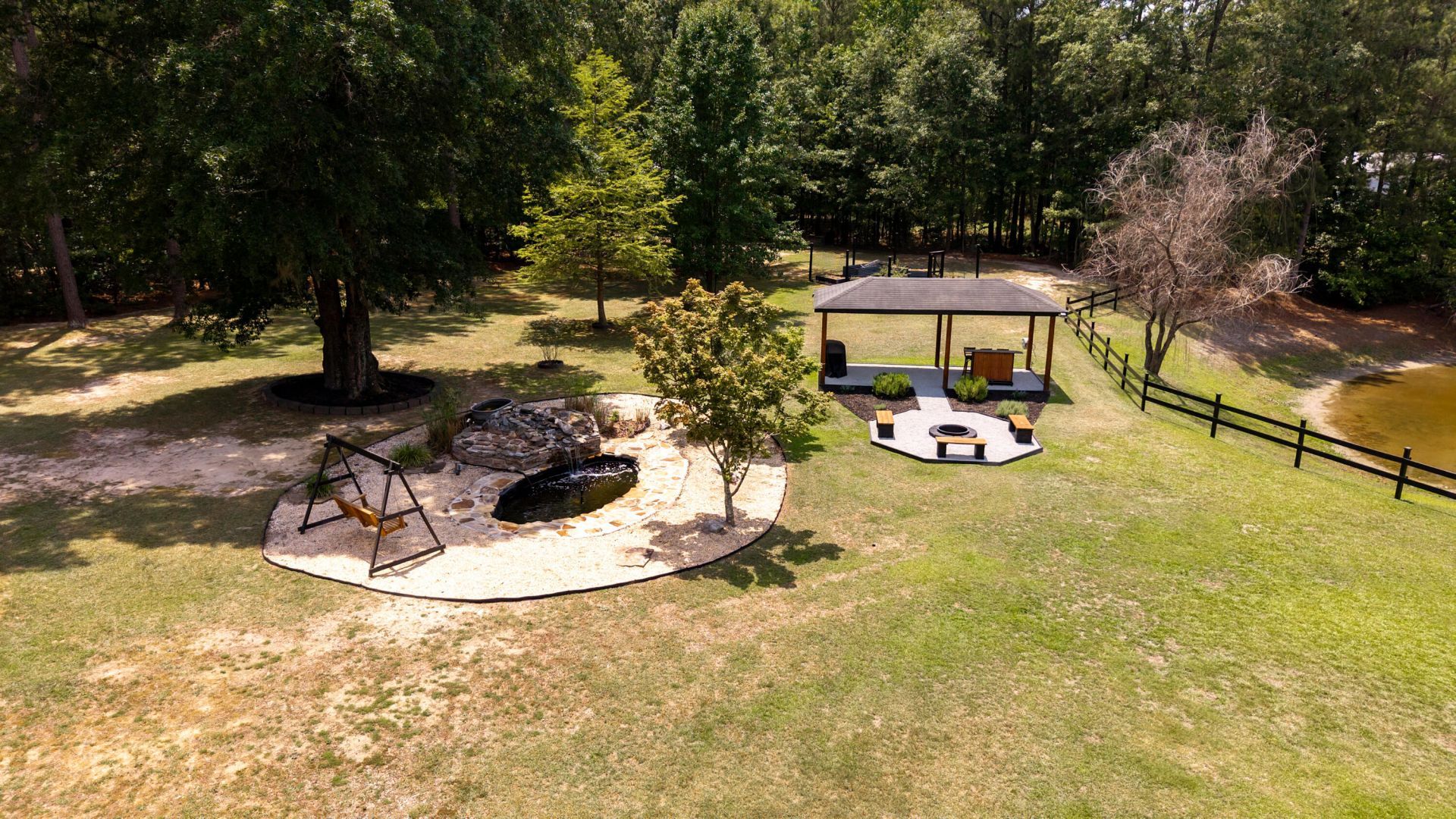 1090 Winding Pond Road Photo 11
