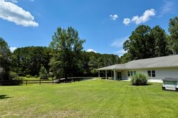 1090 Winding Pond Road photo 4
