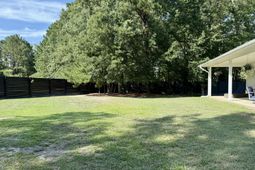 1090 Winding Pond Road photo 4