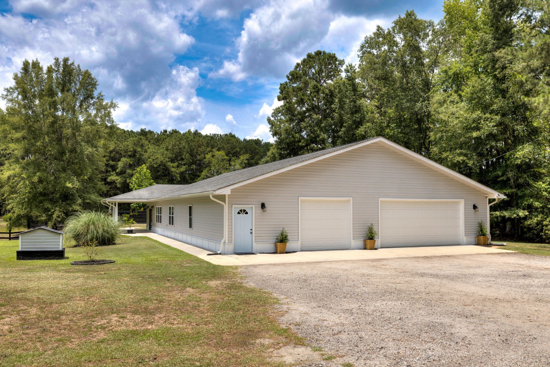 1090 Winding Pond Road Photo 6