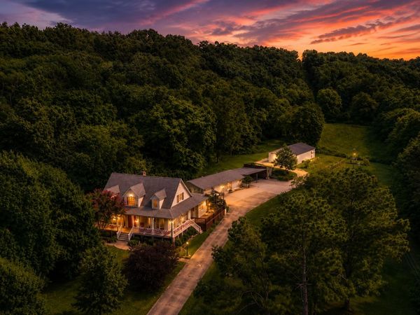 1204 Bobs Ln, Mount Pleasant, TN 38474