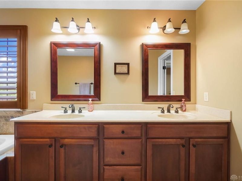 10927 Cold Spring Drive, Unit 205, Washington Township, OH 45458 Photo 34