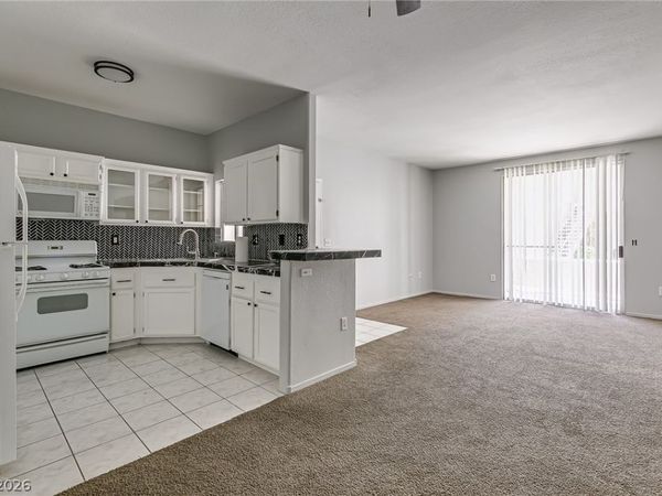1300 S ARLINGTON Street , Unit 123, Las Vegas, NV 89104