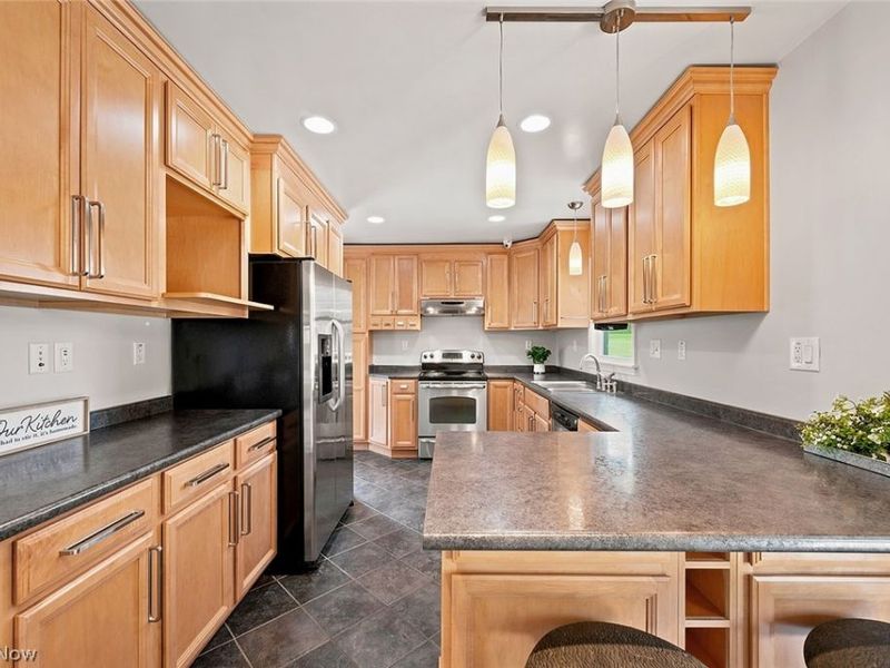 7562 Richmond Road, Oakwood Village, OH 44146 Photo 13