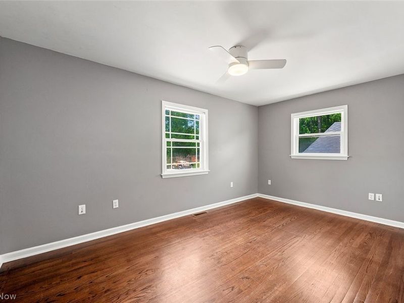 7562 Richmond Road, Oakwood Village, OH 44146 Photo 17