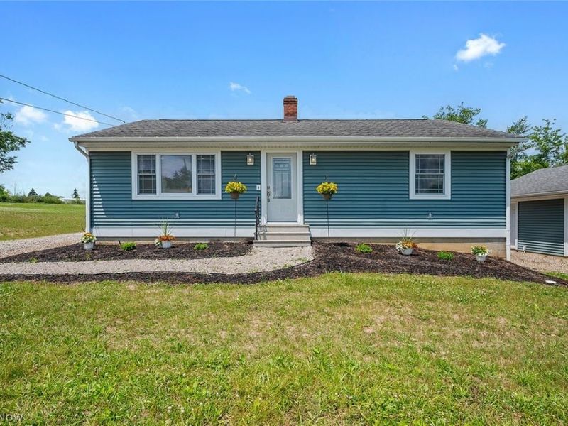7562 Richmond Road, Oakwood Village, OH 44146 Photo 3