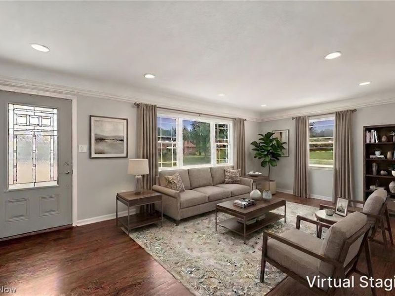 7562 Richmond Road, Oakwood Village, OH 44146 Photo 4