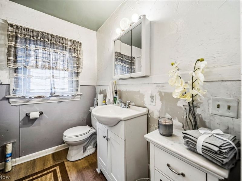 801 E 157 Street, Cleveland, OH 44110 Photo 21