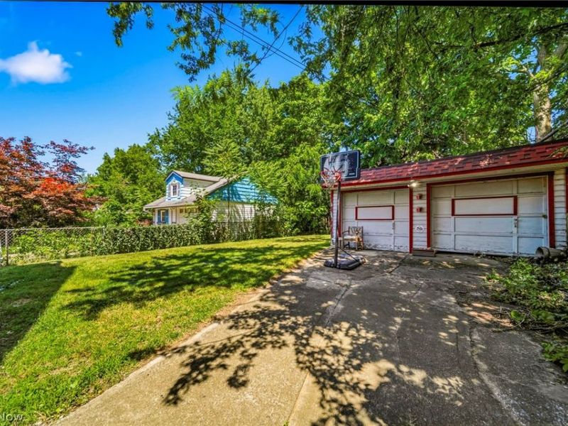 801 E 157 Street, Cleveland, OH 44110 Photo 27
