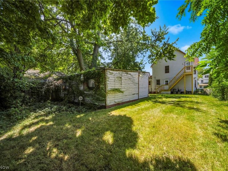 801 E 157 Street, Cleveland, OH 44110 Photo 29