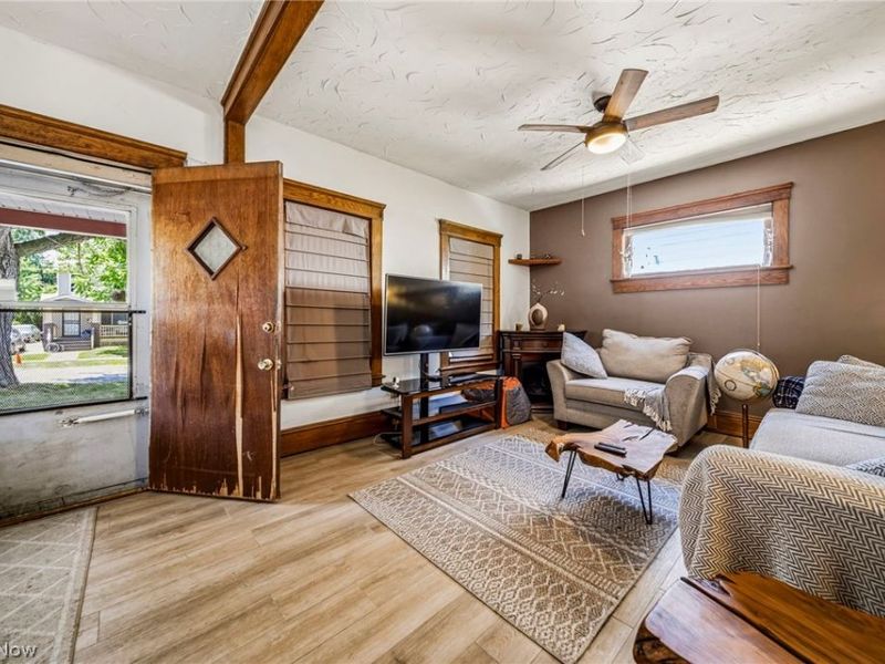 801 E 157 Street, Cleveland, OH 44110 Photo 5